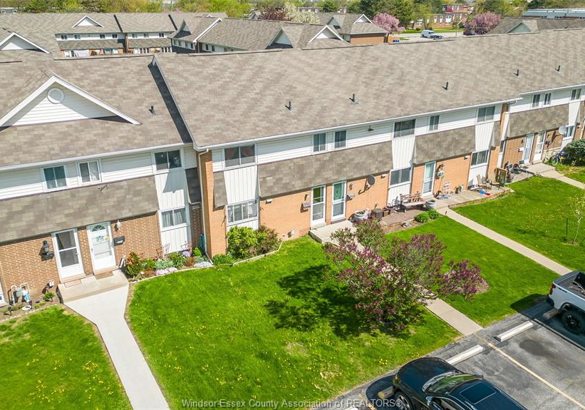 2693-meadowbrook-lane-windsor-ontario-26009340