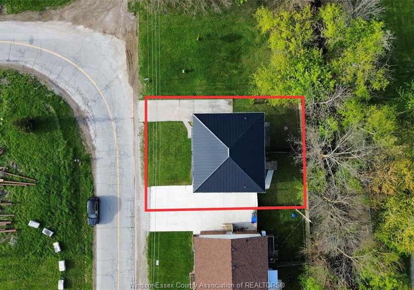 206-208-arthur-street-north-harrow-ontario-26009347