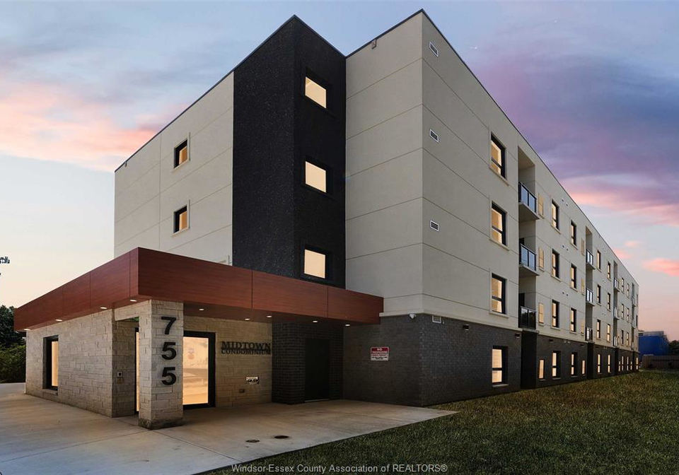 755-grand-marais-windsor-ontario-26009362