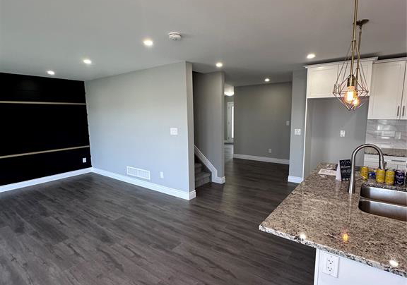 8-betty-court-chatham-ontario-26009383
