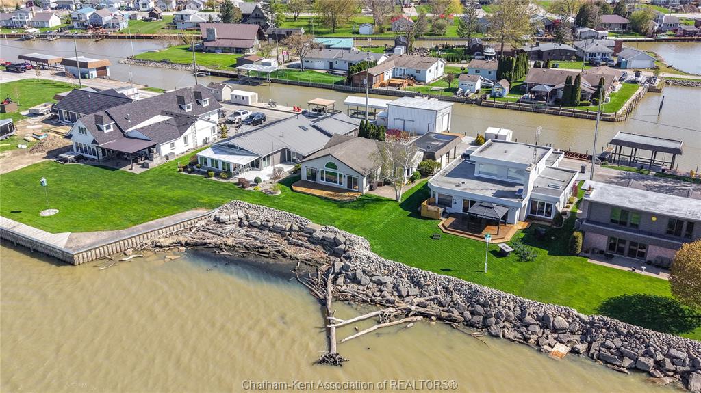 19060-peninsula-street-lighthouse-cove-ontario-26009393