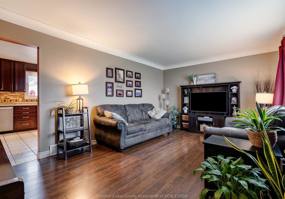 1654-fairlea-crescent-ruthven-ontario-26009424