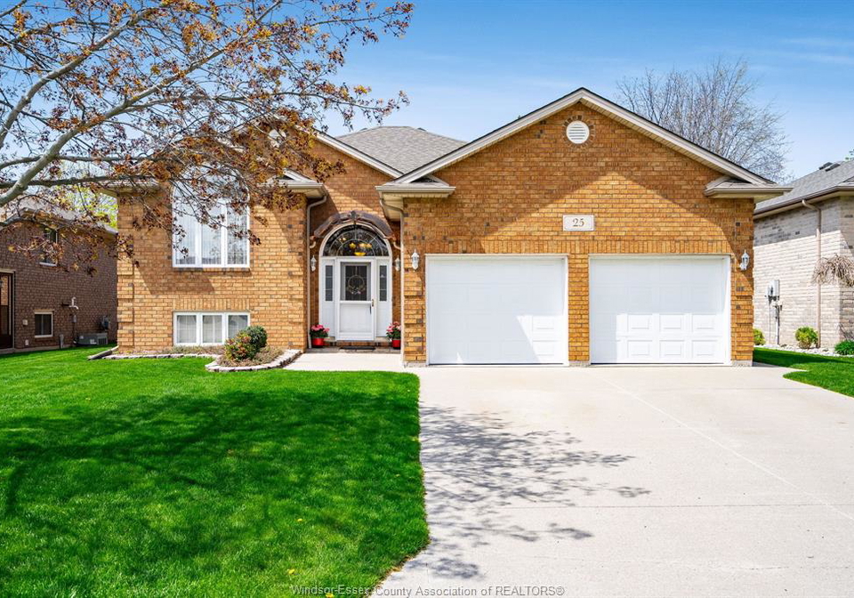 25-regatta-drive-leamington-ontario-26009429