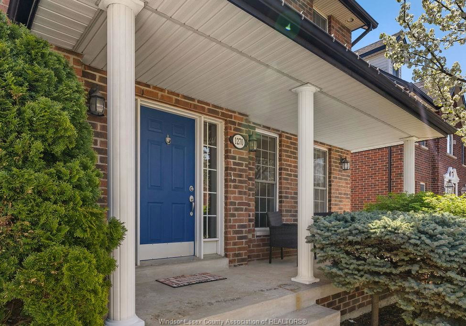1270-lakeview-avenue-windsor-ontario-26009442