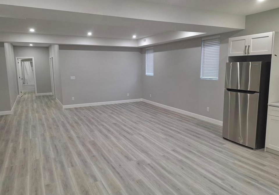 1479-westcott-windsor-ontario-26009448