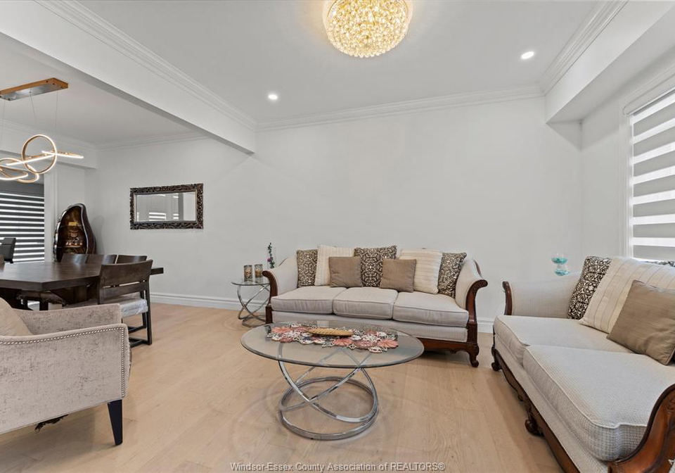 570-orchard-crescent-windsor-ontario-26009460