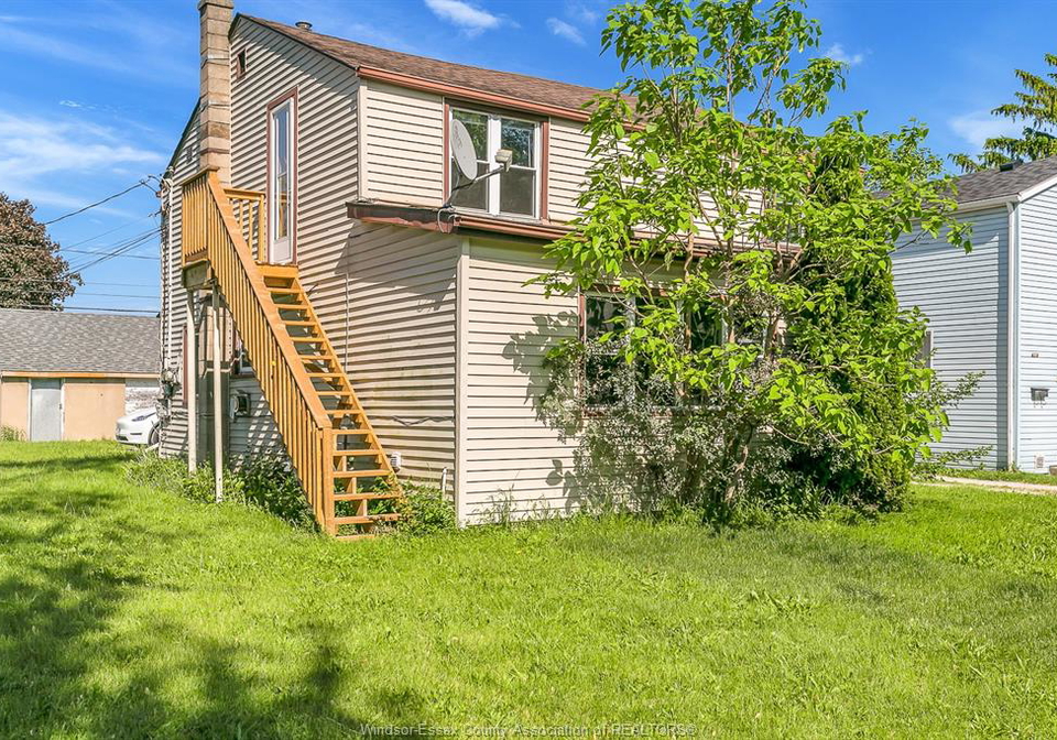3376-byng-windsor-ontario-26009485