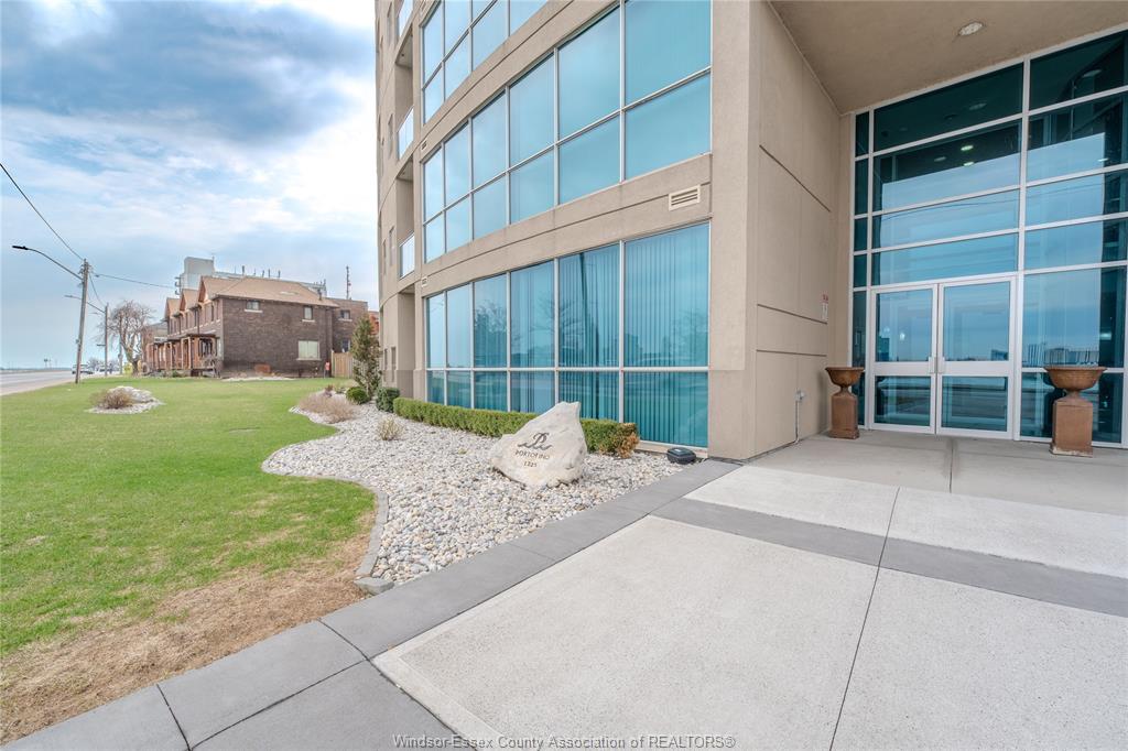 1225-riverside-drive-west-windsor-ontario-26009509
