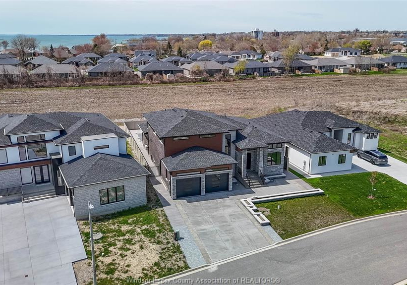 9-cypress-pointe-leamington-ontario-26009544