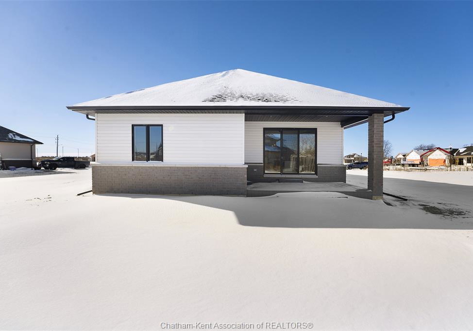 103-fenceline-drive-chatham-ontario-26009567