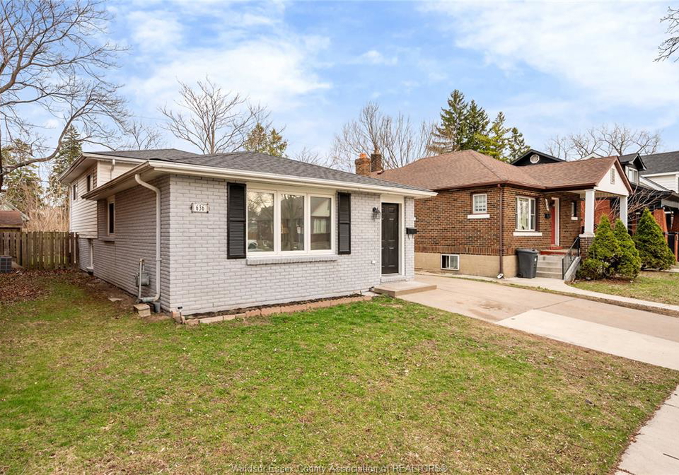 636-josephine-avenue-windsor-ontario-26009588
