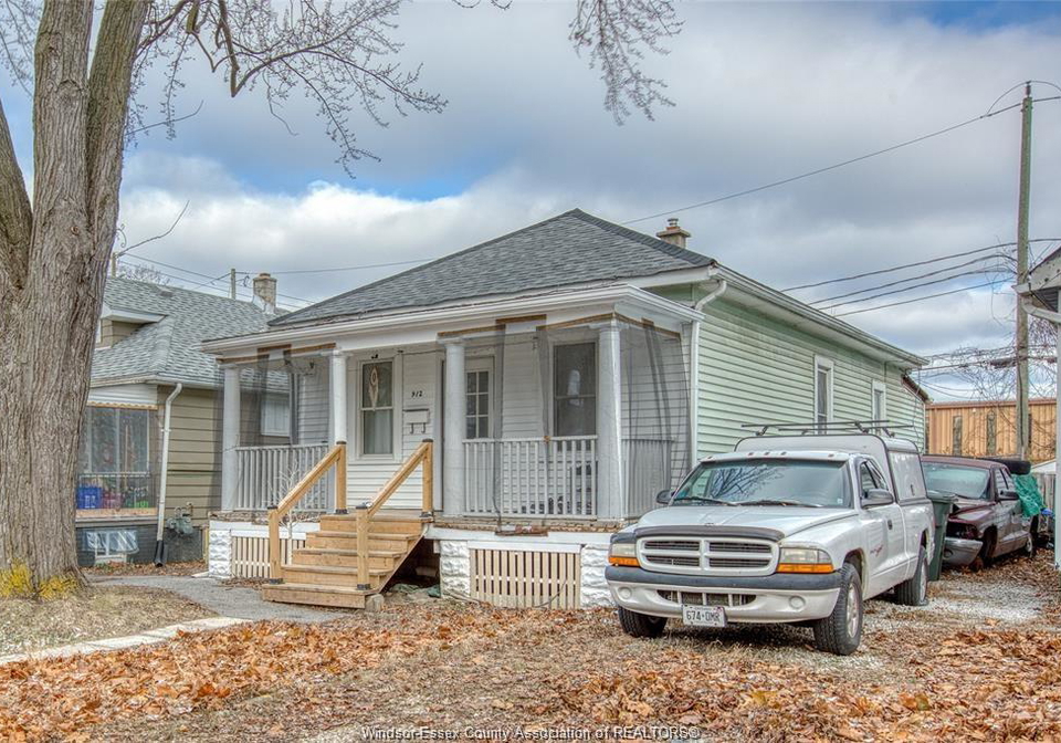 912-mckay-avenue-windsor-ontario-26009595