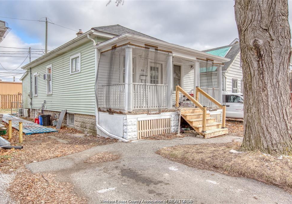912-mckay-avenue-windsor-ontario-26009595