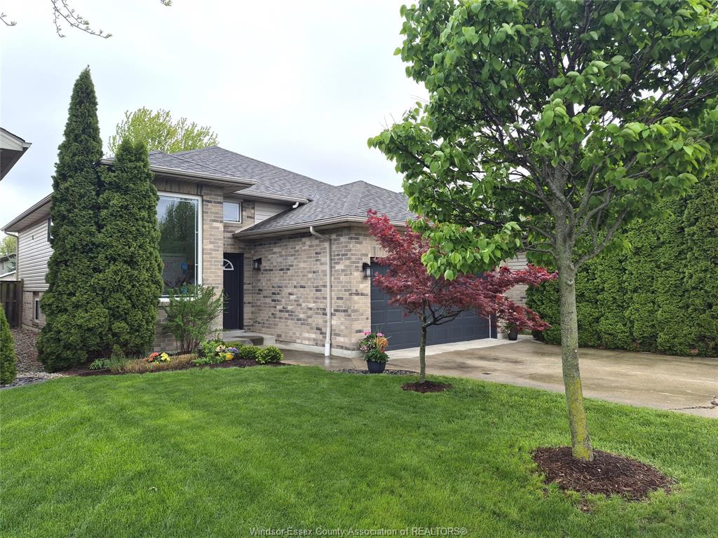 2514-duneshill-avenue-windsor-ontario-26009596