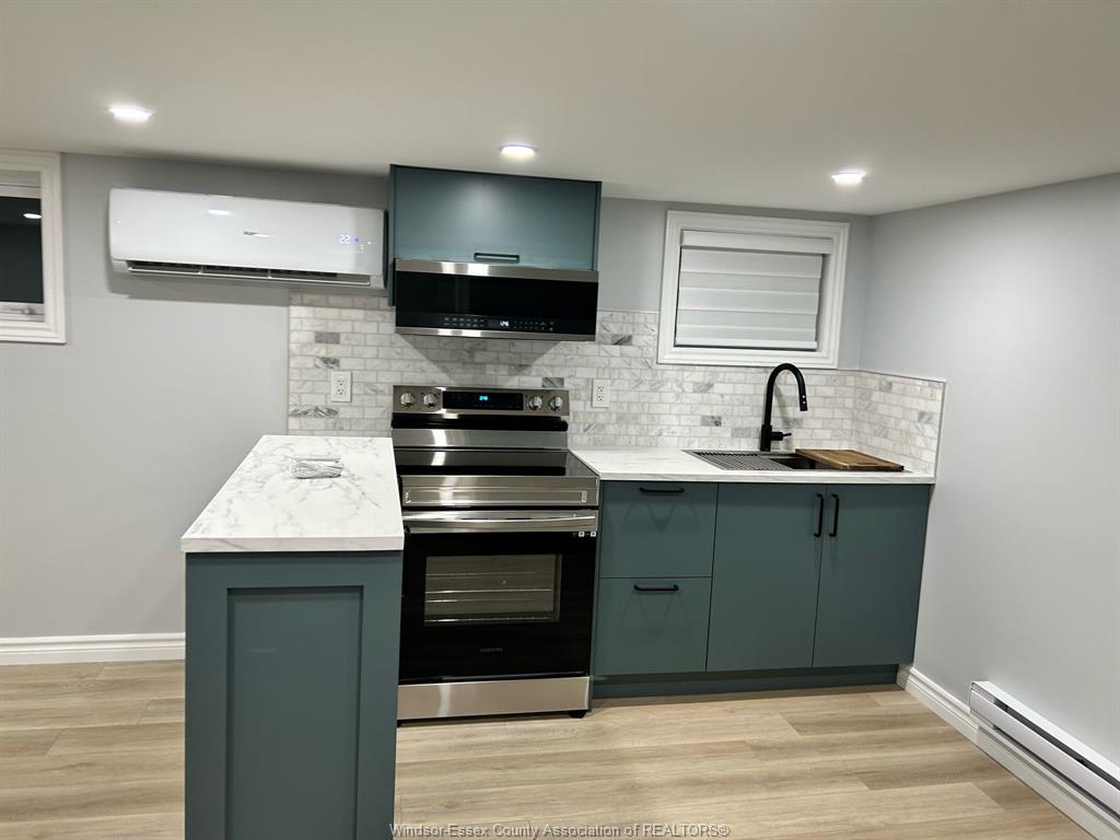 1592-buckingham-windsor-ontario-26009626