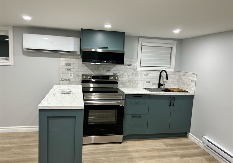 1592-buckingham-windsor-ontario-26009626