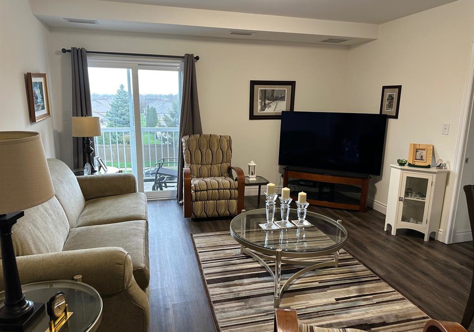 1675-banwell-windsor-ontario-26009659