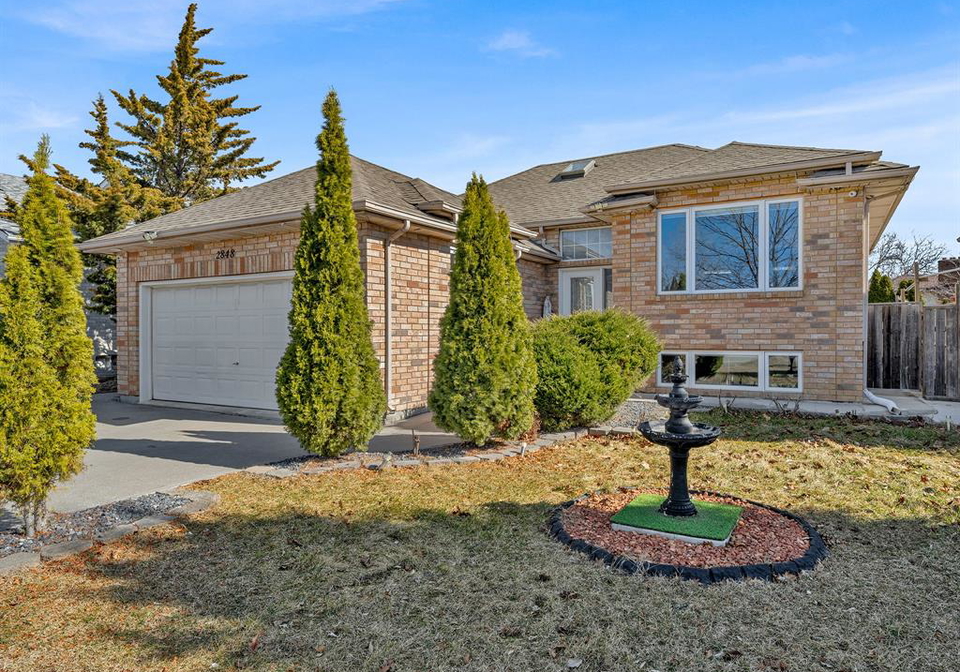 2848-southridge-windsor-ontario-26009672