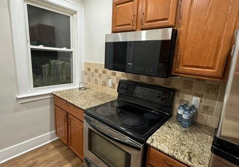116-elm-windsor-ontario-26009711
