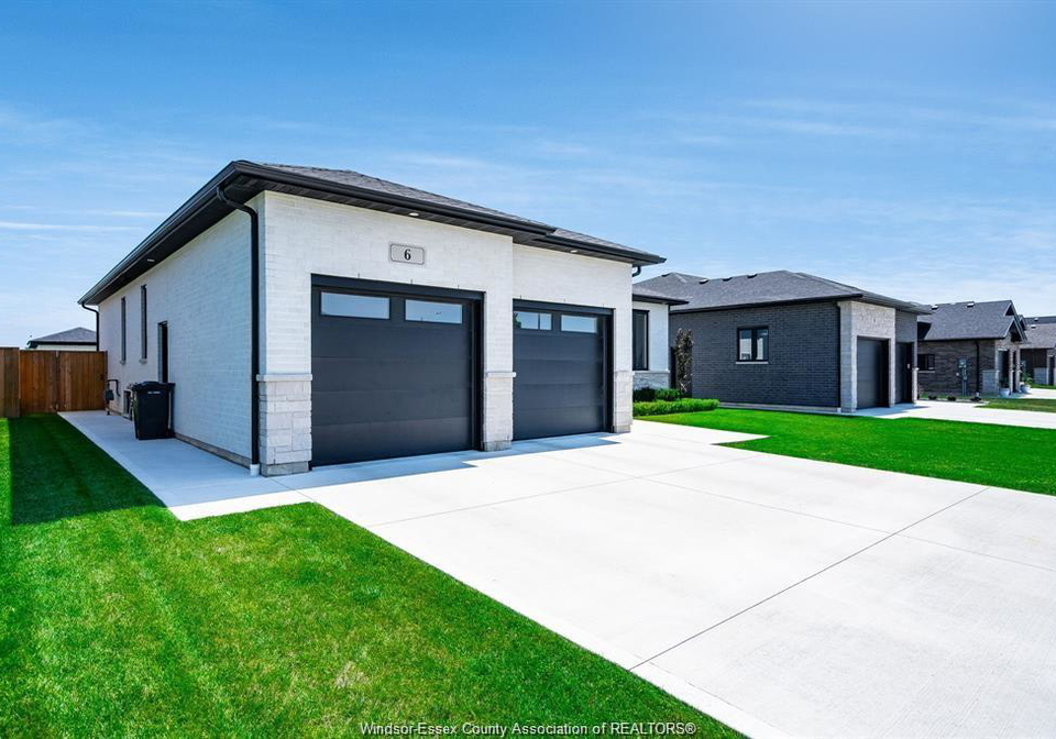 6-heathview-trail-leamington-ontario-26009713