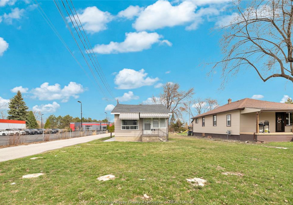 9572-tecumseh-road-windsor-ontario-26009736