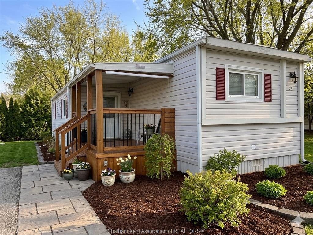 22220-charing-cross-road-chatham-ontario-26009742