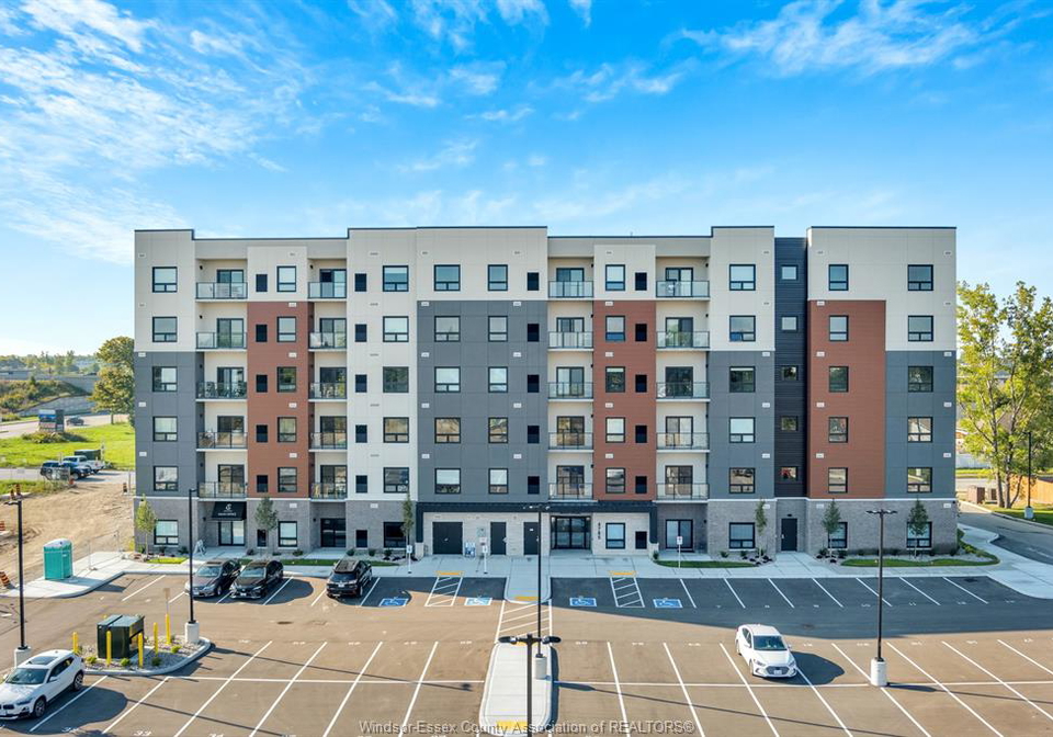 4785-walker-road-windsor-ontario-26009748