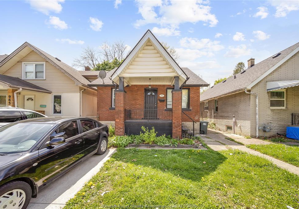 961-curry-avenue-windsor-ontario-26009776