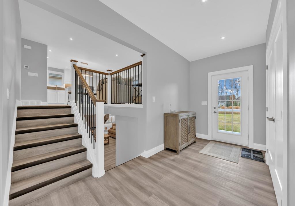 332-heritage-road-kingsville-ontario-26009784