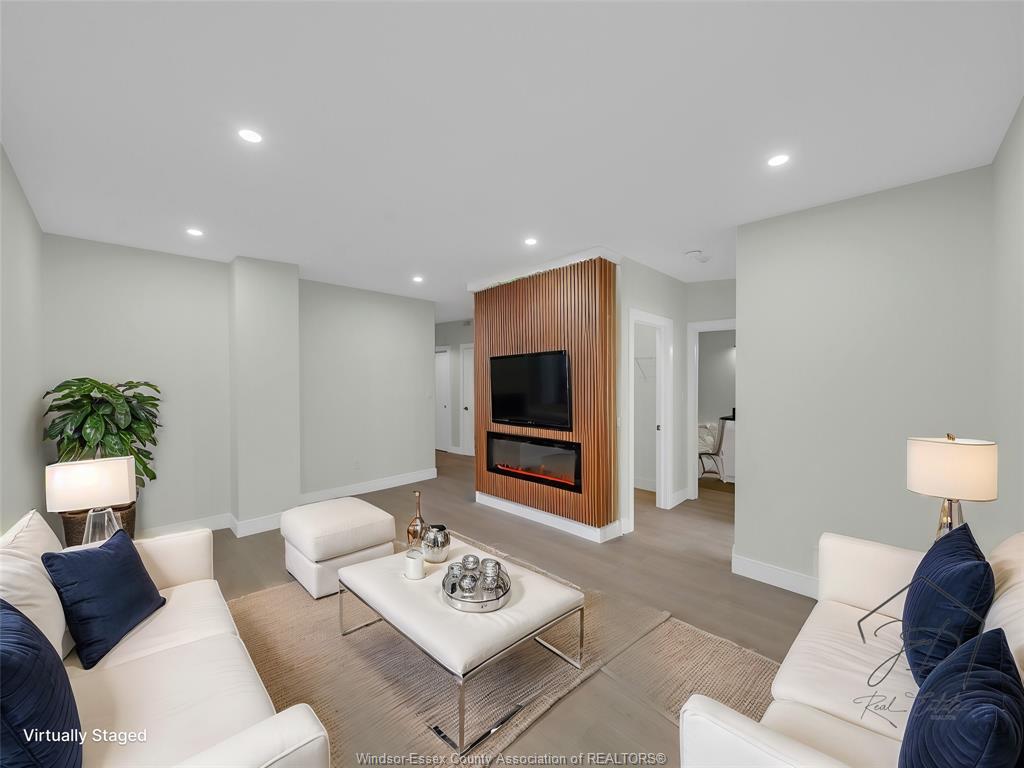 3177-riverside-drive-windsor-ontario-26009791