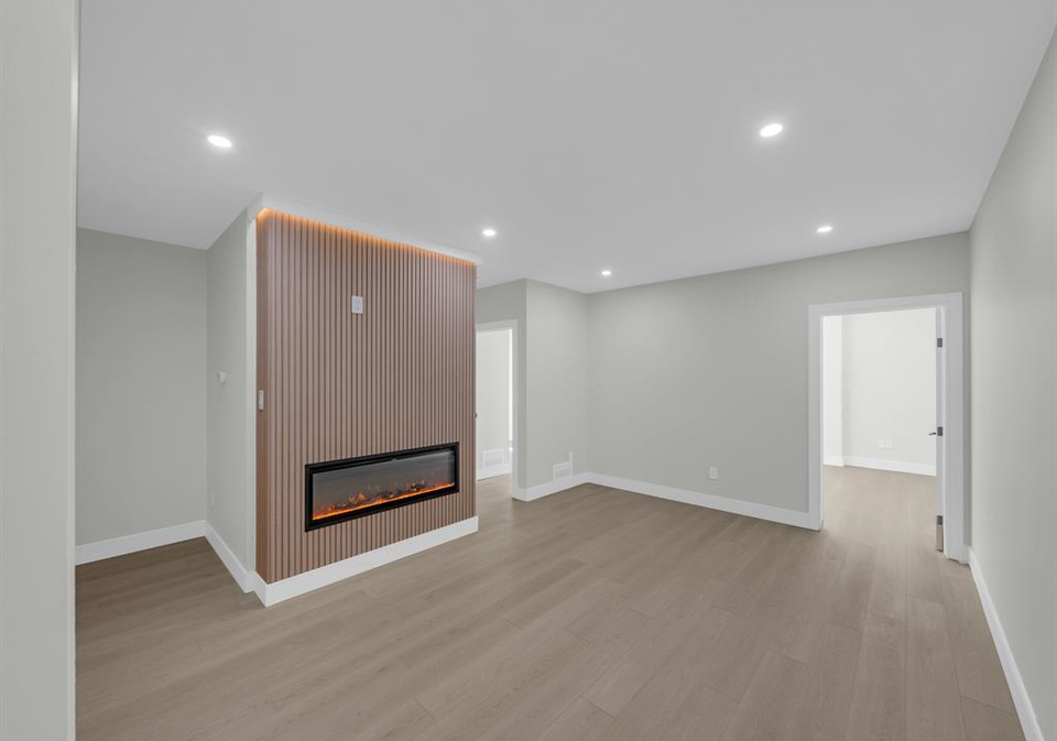 3177-riverside-drive-windsor-ontario-26009791
