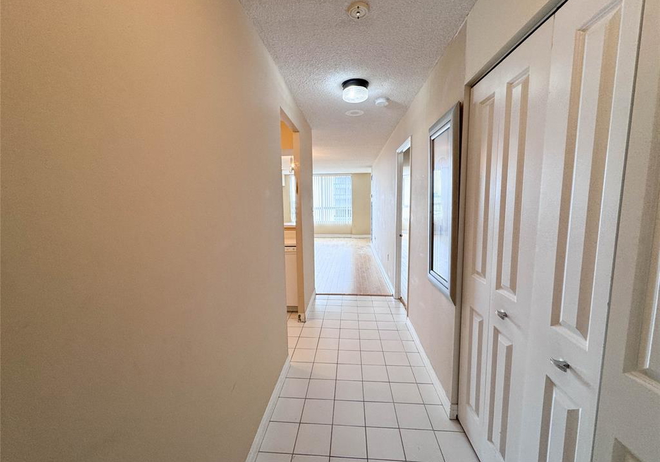 75-riverside-drive-east-windsor-ontario-26009796