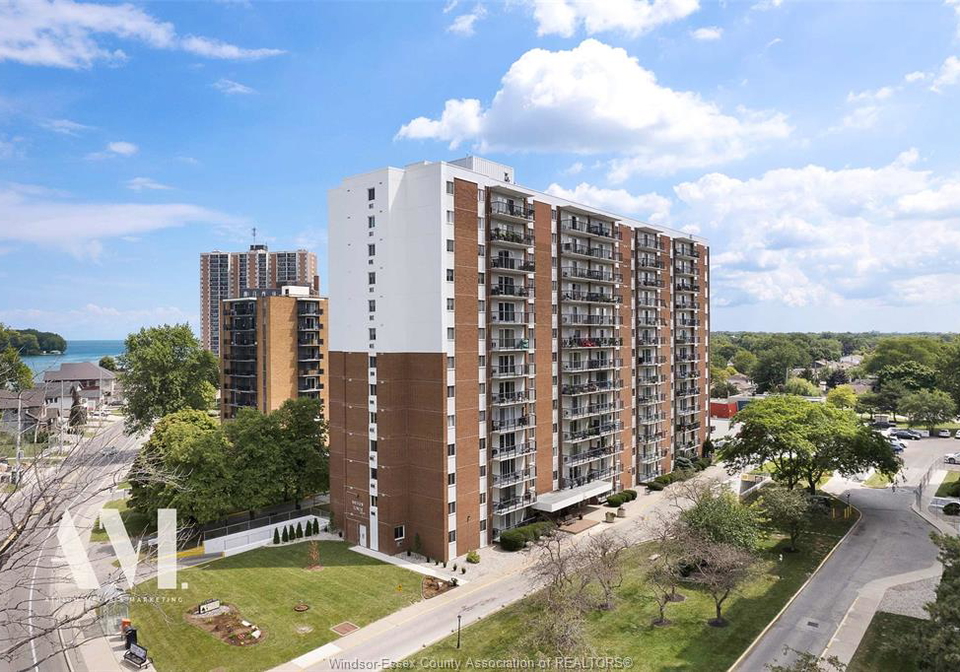 8591-riverside-drive-east-windsor-ontario-26009802