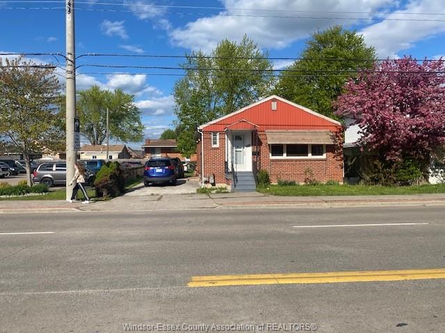 850-lauzon-windsor-ontario-26009806