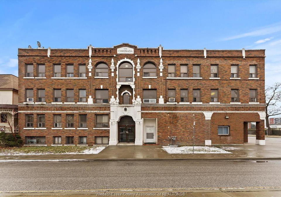 581-cataraqui-street-windsor-ontario-26009840
