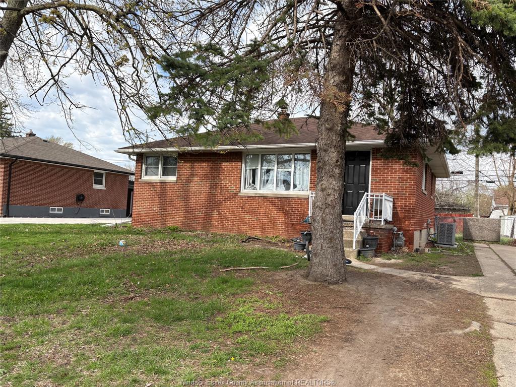 3580-mckay-windsor-ontario-26009849
