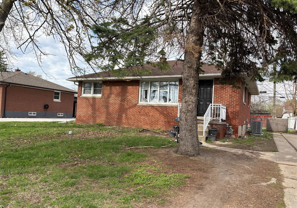 3580-mckay-windsor-ontario-26009849