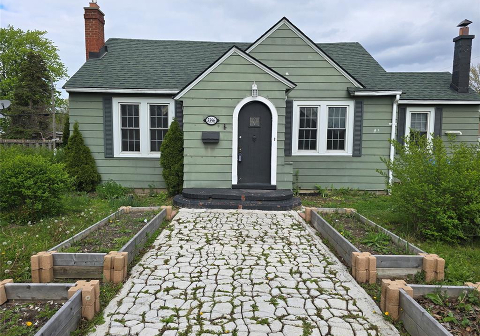 3396-woodward-boulevard-windsor-ontario-26009850