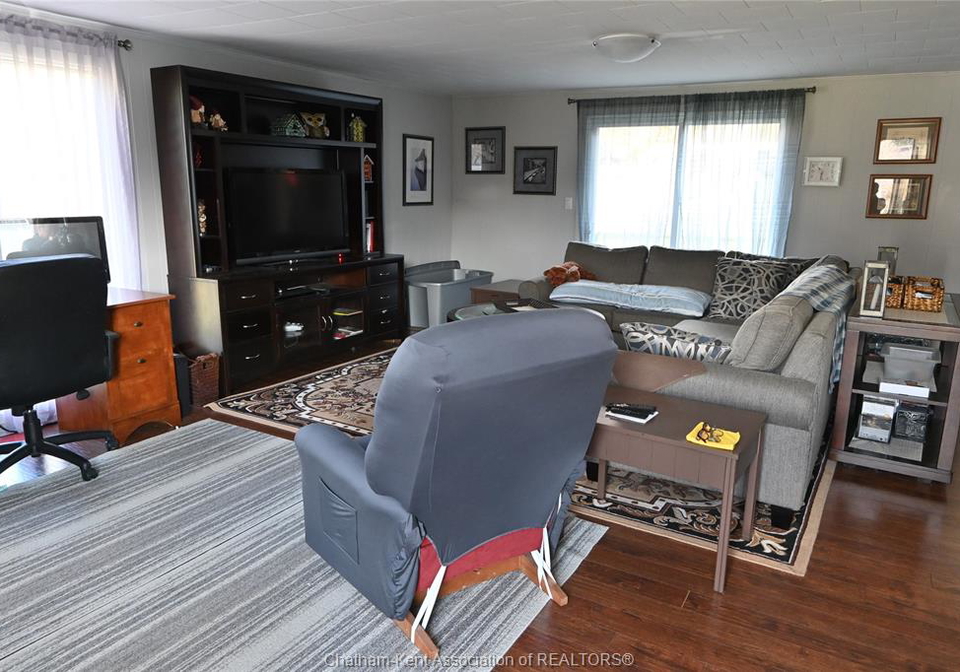 2-freda-street-ridgetown-ontario-26009870