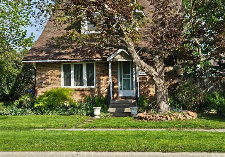418-gillard-street-wallaceburg-ontario-26009884