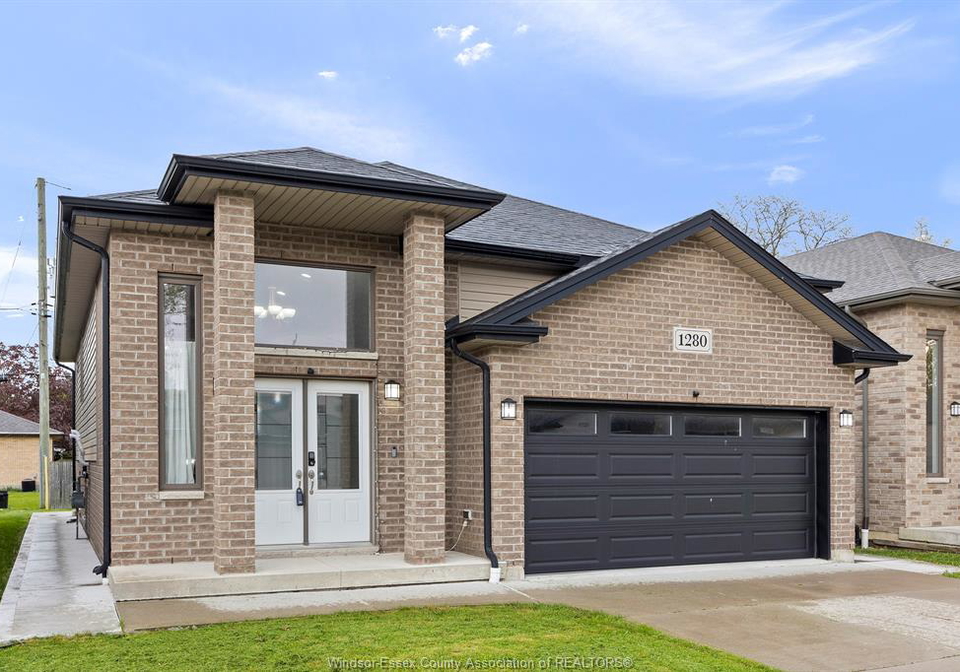 1280-eastlawn-windsor-ontario-26009912