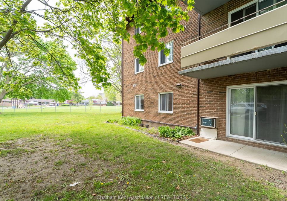 63-baldoon-street-chatham-ontario-26009918