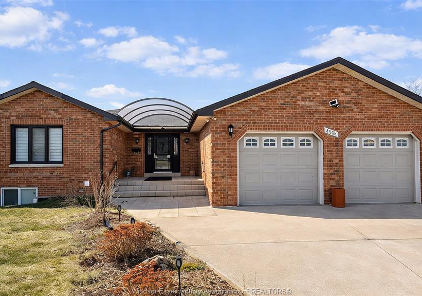 4585-howard-avenue-windsor-ontario-26009922