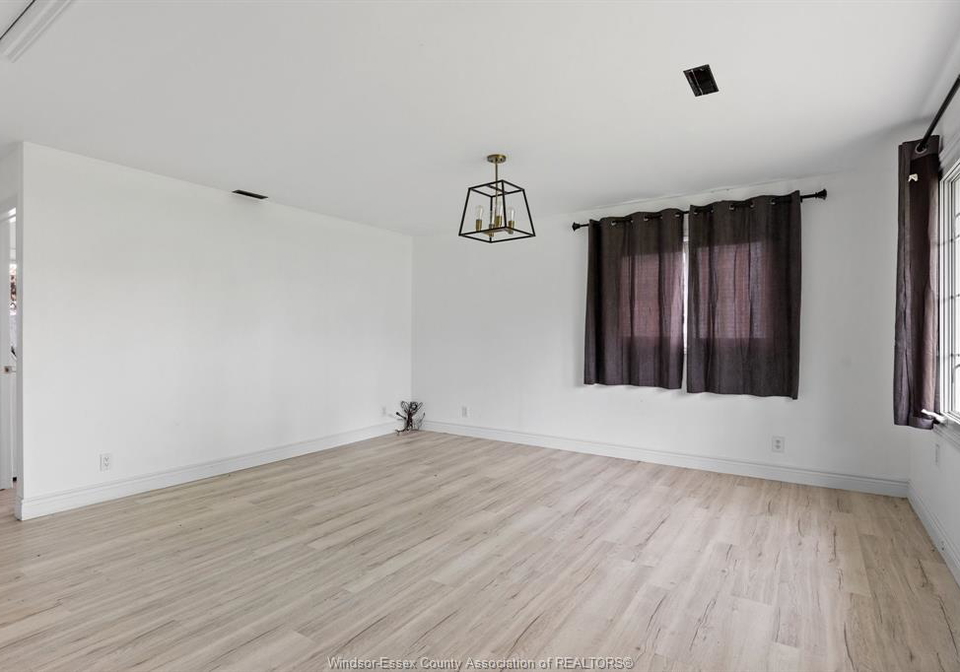 51-balaclava-amherstburg-ontario-26009934