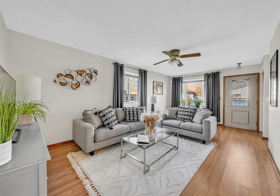 88-parkside-mcgregor-ontario-26009944