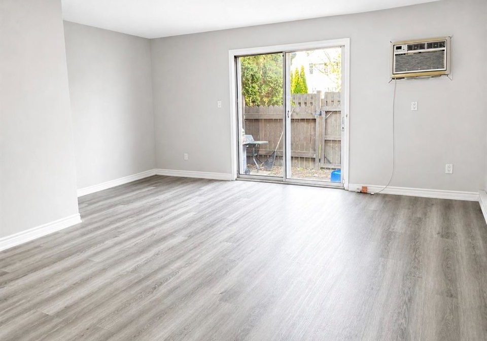 3057-meadowbrook-lane-windsor-ontario-26009956