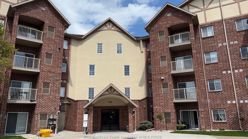 3160-wildwood-windsor-ontario-26009974