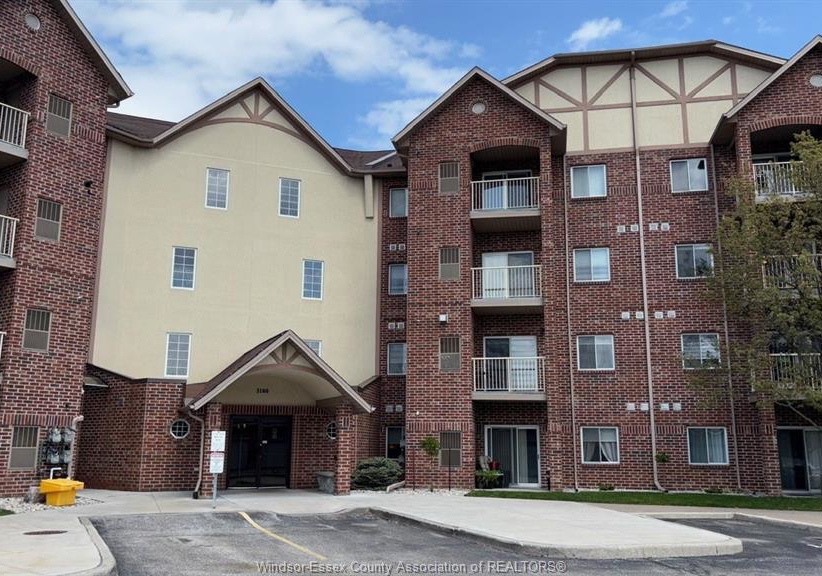 3160-wildwood-windsor-ontario-26009974