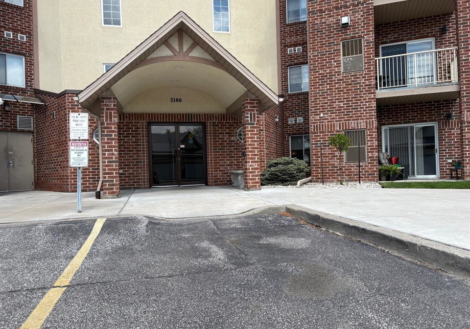 3160-wildwood-windsor-ontario-26009974