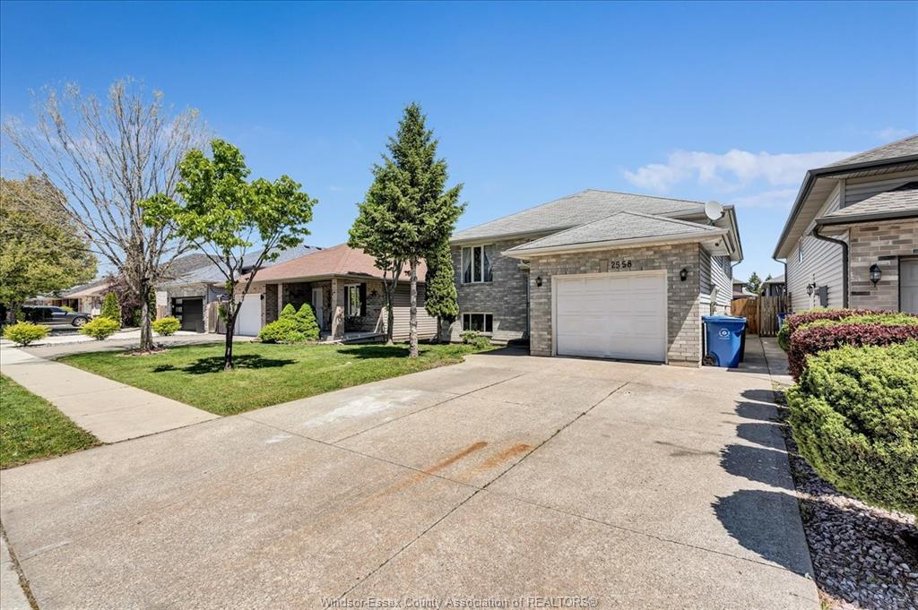 2558-gatwick-windsor-ontario-26010003